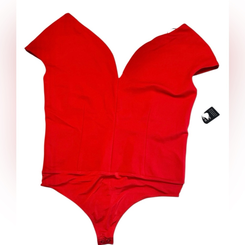 Express Fitted Ponte Sweetheart Neckline Off The Shoulder Red Bodysuit. SKU 139 - Picture 10 of 11